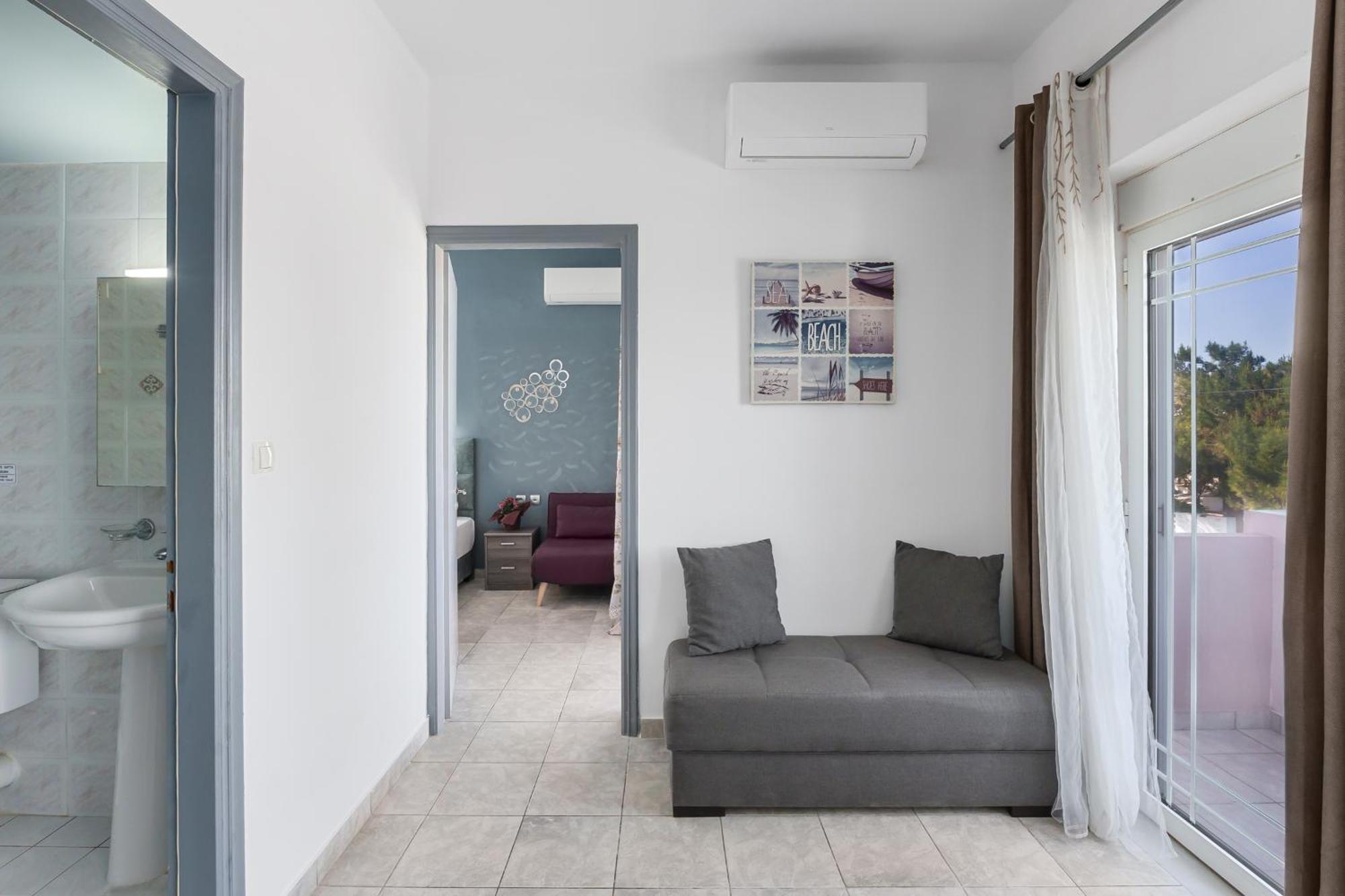Nikos Apartments Agia Marina Exterior foto